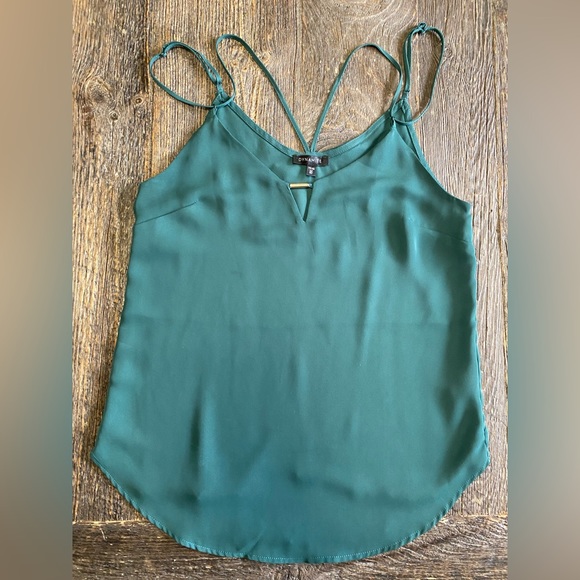 Dynamite Fancy top ✨ - Picture 3 of 4